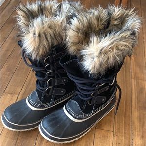Sorel Joan Of Arc boots ❄️